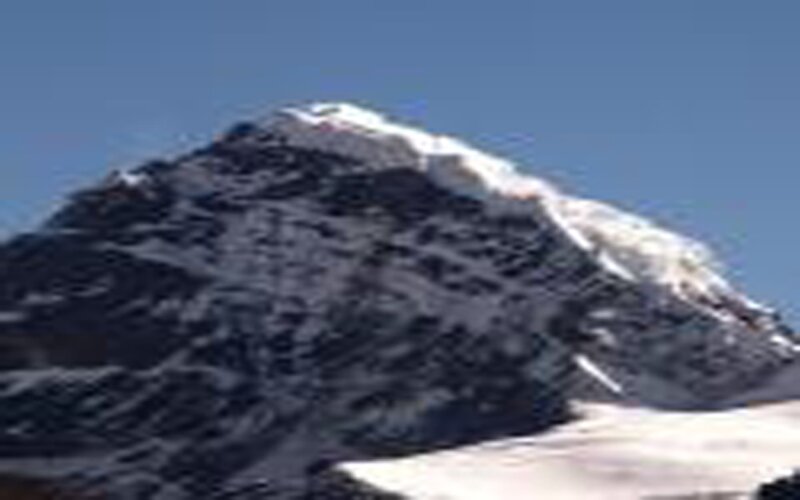 Naya kanga Peak Climbing (5,846m/ 19,180ft)-17 Days