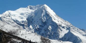 Pisang Peak Climbing (6,091m/ 19,980)-22 Days